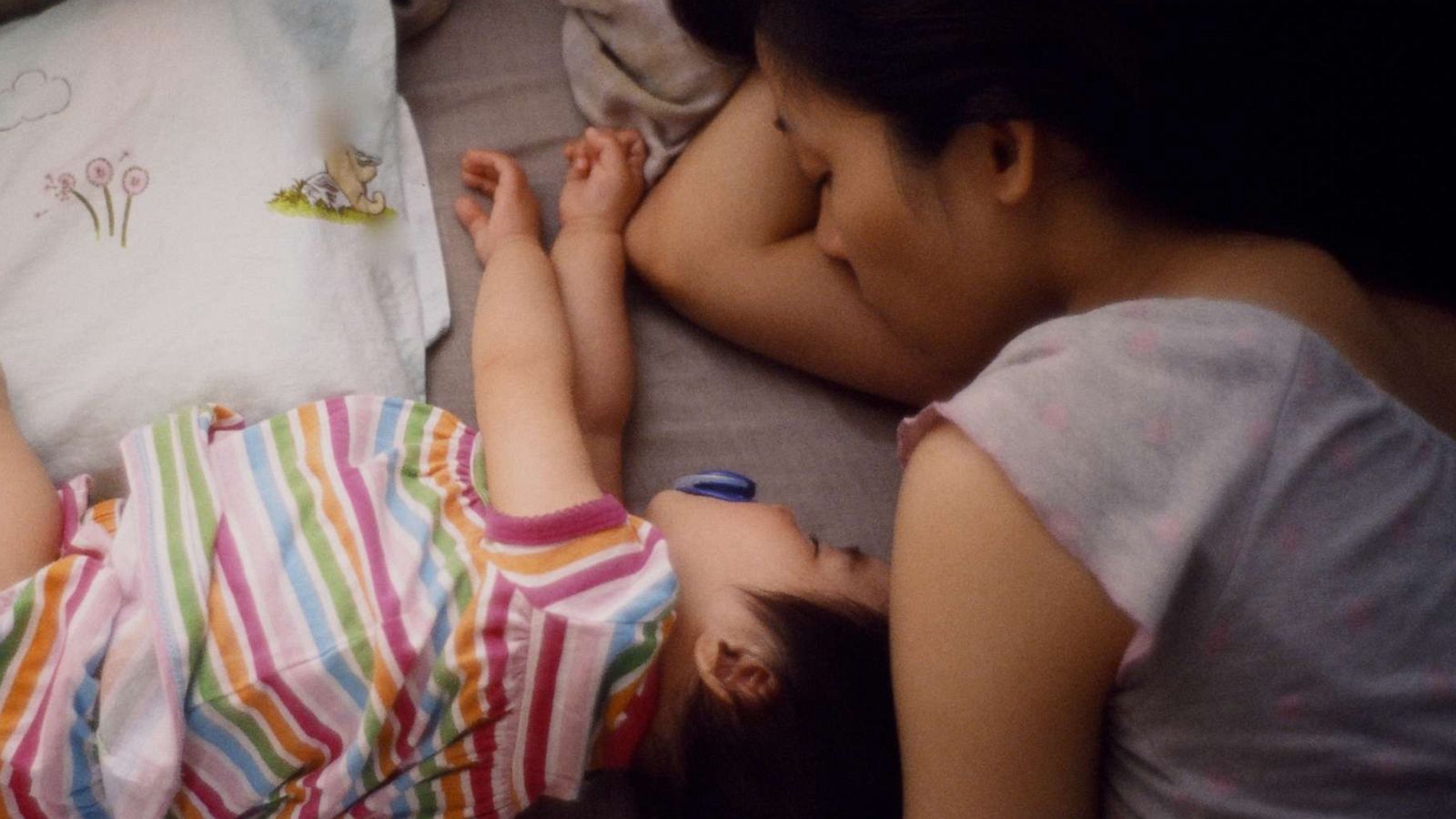 PHOTO: A mom and baby at home.