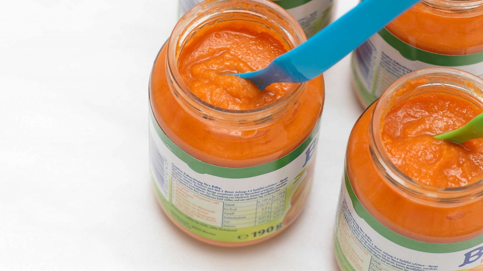 PHOTO: Jars of baby food.