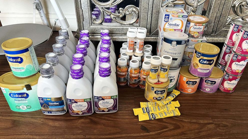 PHOTO: Parents and caregivers have been asking others for baby formula online, coordinating formula donations, and driving for hours to deliver formula to those in need.