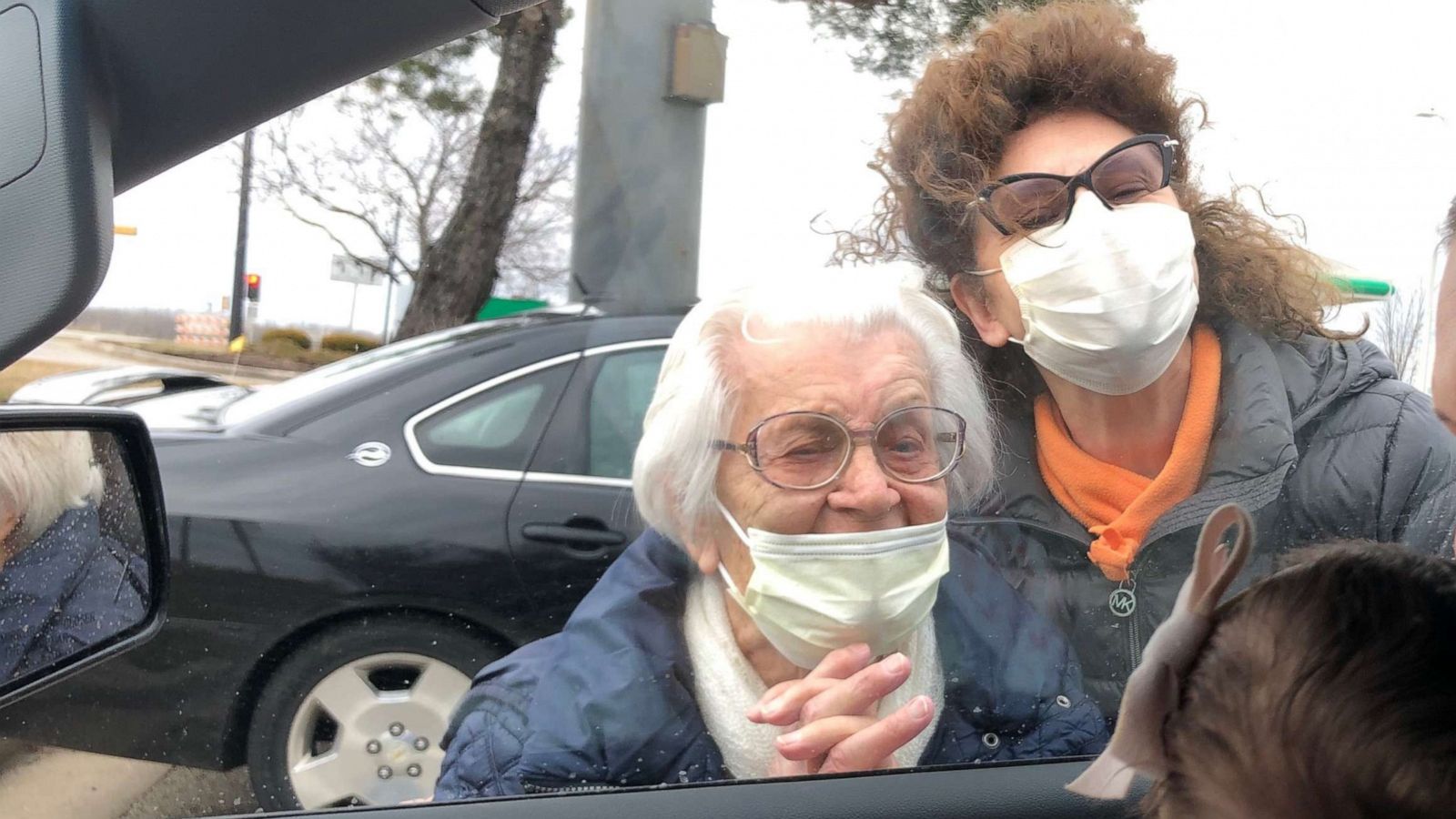 PHOTO: Ross and Maggie Oberschlake, parents of 6-week-old Emma, brought their daughter to a parking lot in Pleasant Prairie, Wisconsin, to greet grandma Janina for the first time.