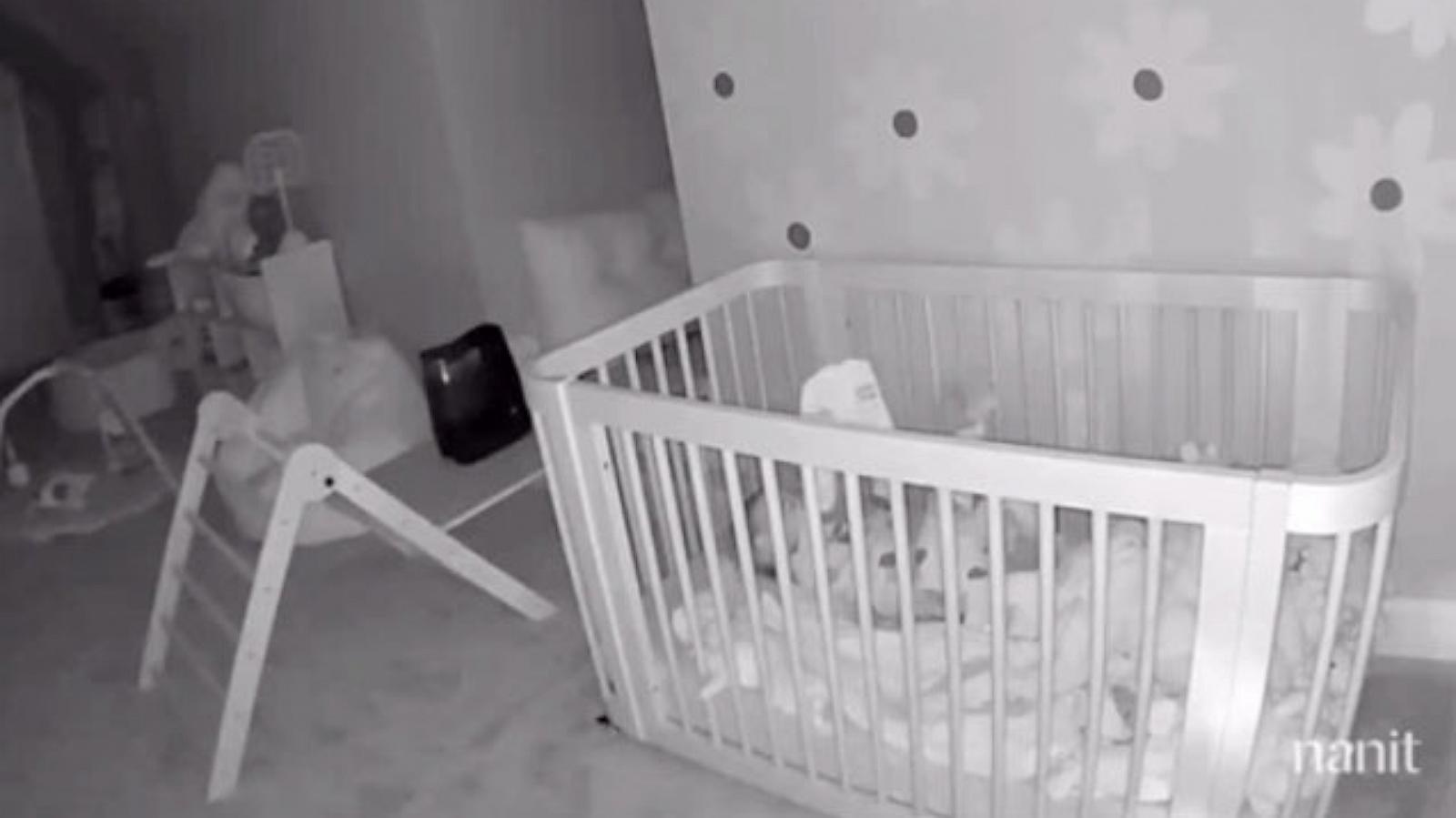 PHOTO: Kaela Diomede Wetzel shared baby monitor footage of her 2-year-old daughter cheering for the New York Mets from her crib.