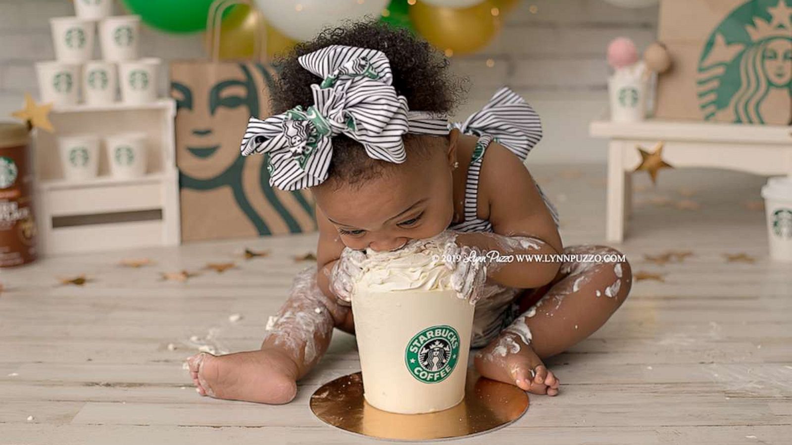 PHOTO: 11-month-old Aria Jade Dillon was the star of this Starbucks-themed photo shoot.