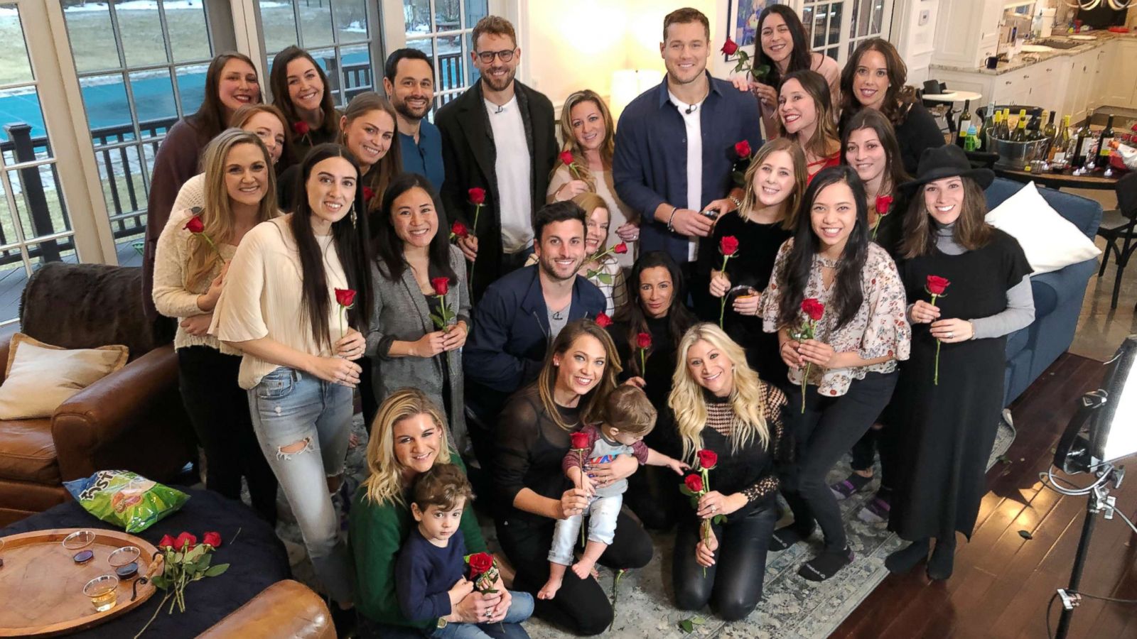 PHOTO: Colton Underwood surprises Bachelor fans at a "Good Morning America" viewing party.