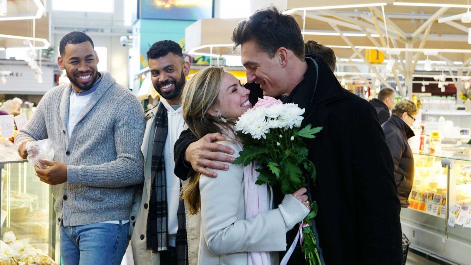 PHOTO: Hannah brown appears with show contestants on an episode of "The Bachelorette," June, 24, 2019.