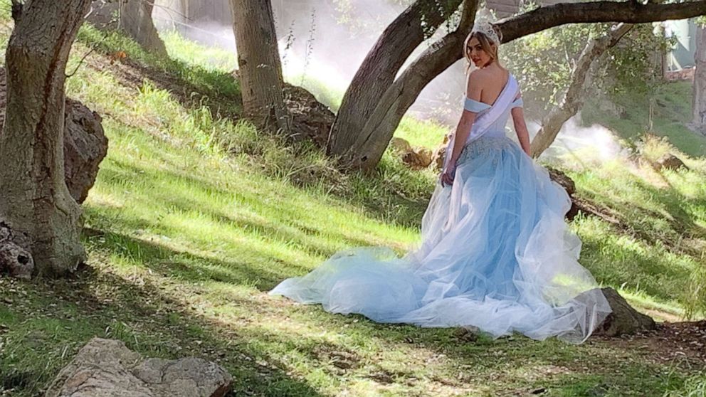 hannah brown green dress bachelorette New 'Bachelorette' promo takes female empowerment to the max Brown wedding dress Sleeve Length:34-35 SP25 Editorial Ash & Erie Blue