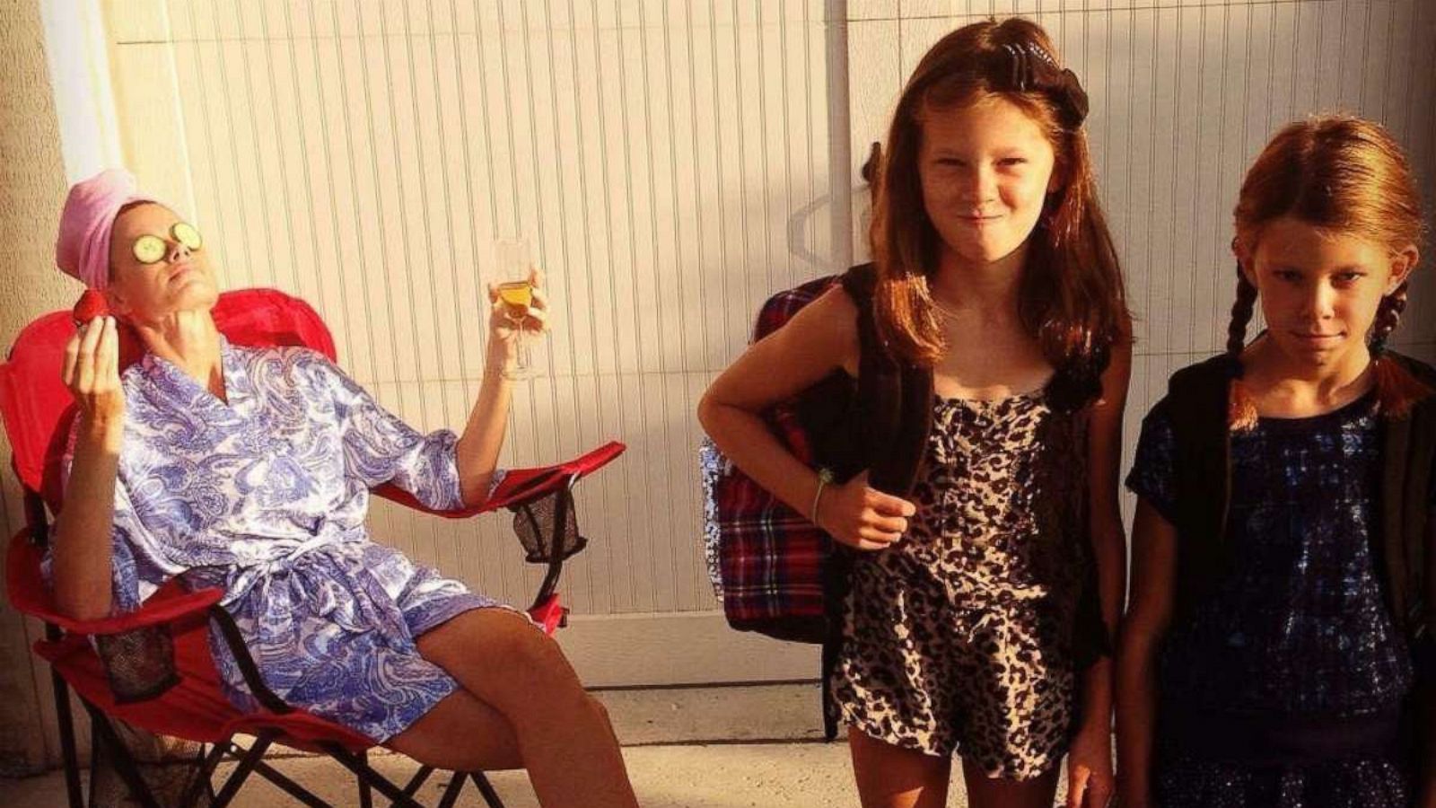 PHOTO: Leslie Kemelgor takes hilarious back to school pictures with her kids year after year.