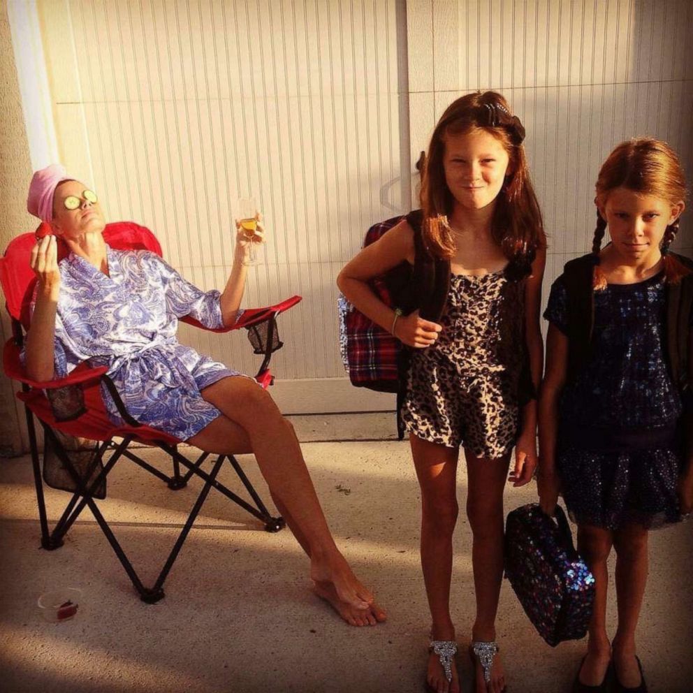 VIDEO: Mom takes hilarious back-to-school pictures with kids 