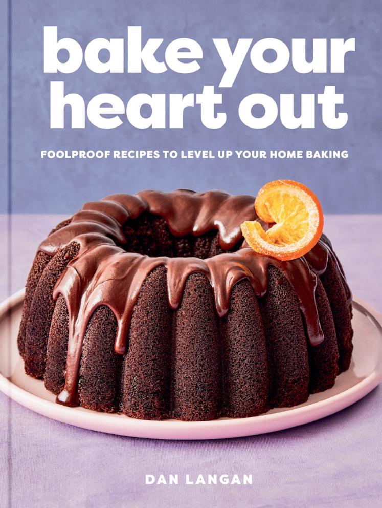 https://s.abcnews.com/images/GMA/bake-your-heart-out-cover-ht-jt-231201_1701459248689_hpEmbed_3x4_992.jpg