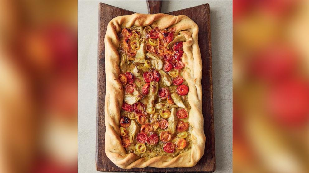 VIDEO: Jamie Oliver shares tray-baked pesto pizza recipe