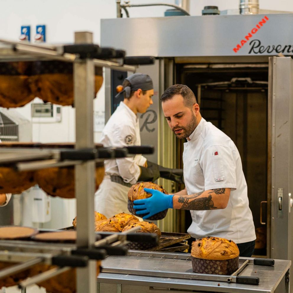 VIDEO: 40-year-old Italian bakery shows us how a classic loaf of panettone is made