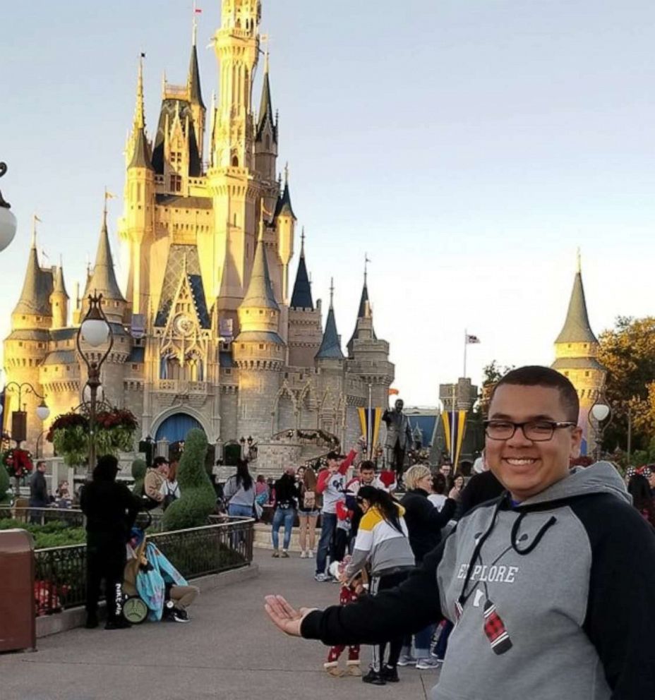 PHOTO: Isaiah Tuckett, 14, used his baking business, Isaiah's Tasty Treats, to sell cupcakes and go on a trip to Disney World. 