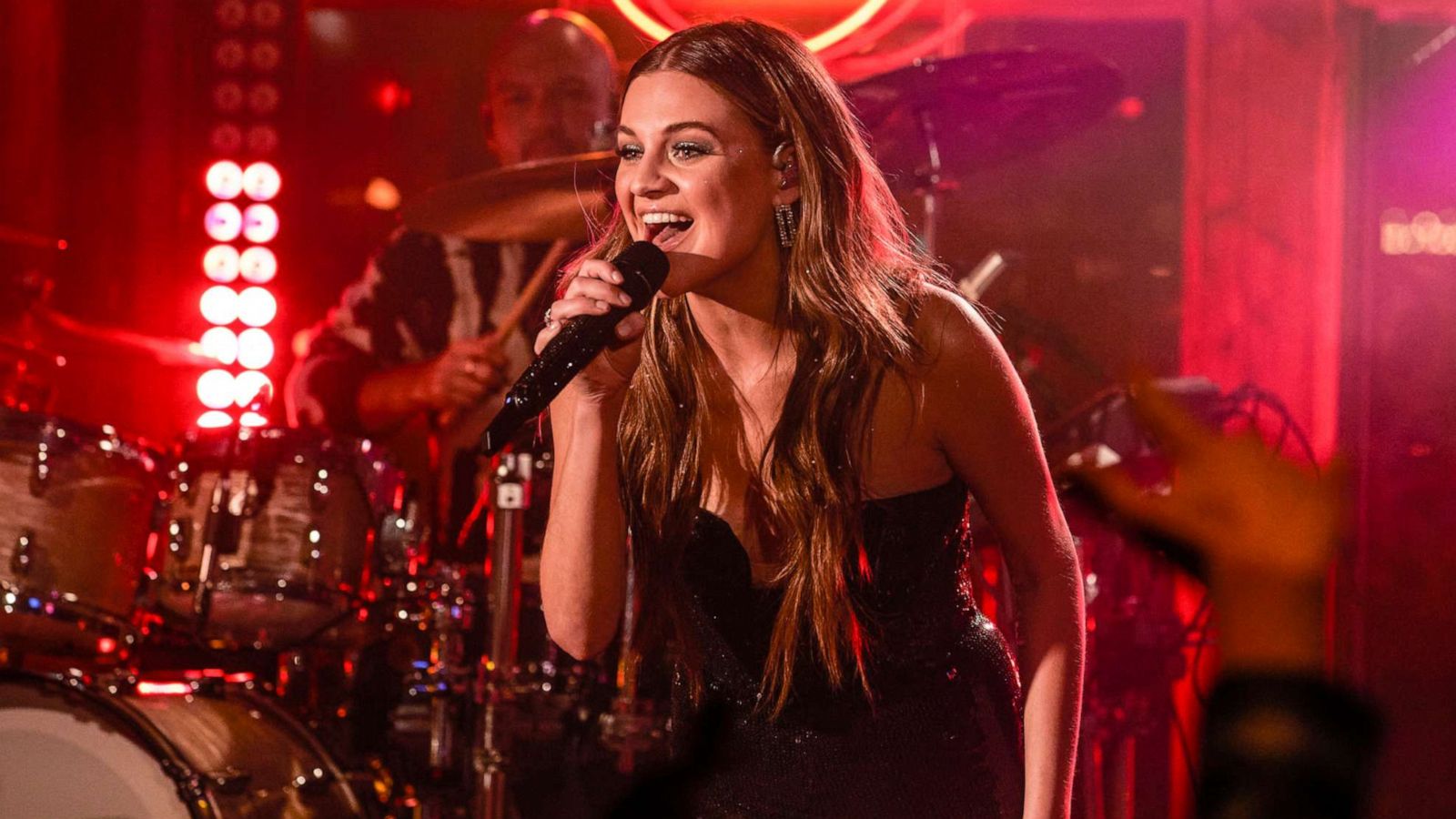 PHOTO: Kelsea Ballerini performs in Nashville.