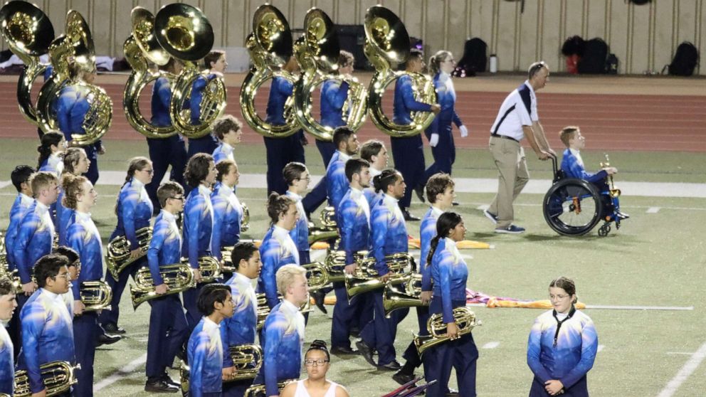 high-school-band-director-helps-student-fulfill-marching-band-dream