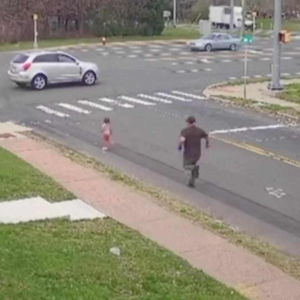 VIDEO: Barbers hailed as heroes for rescuing toddler from oncoming traffic