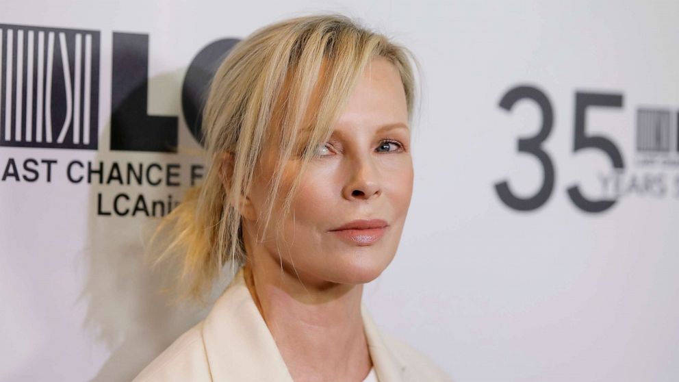 VIDEO: Kim Basinger opens up about battle with agoraphobia