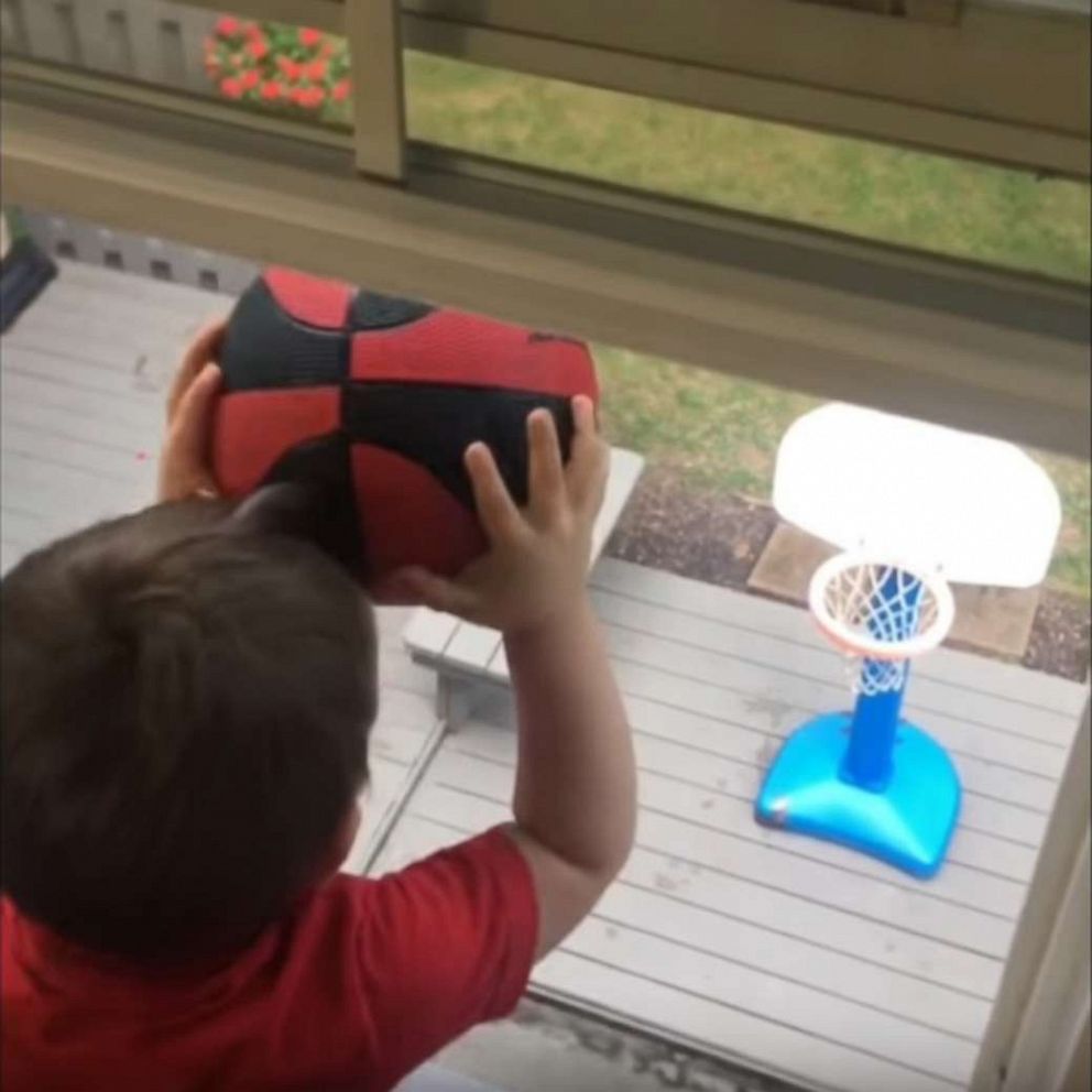 VIDEO: 4-year-old basketball prodigy nails impossible shots