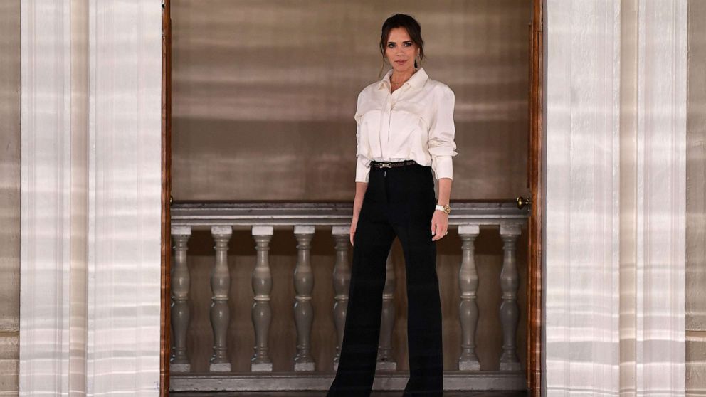 Victoria Beckham's family sits front row at London fashion show - Good ...