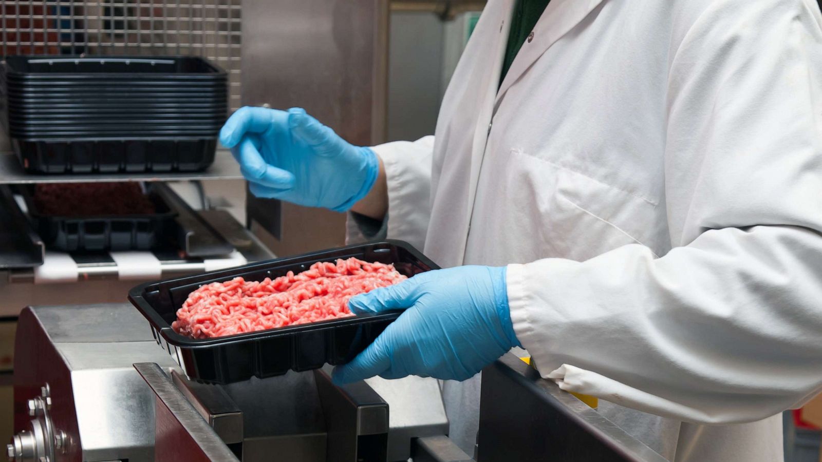 PHOTO: Factory packing lground beef in an undated stock photo.