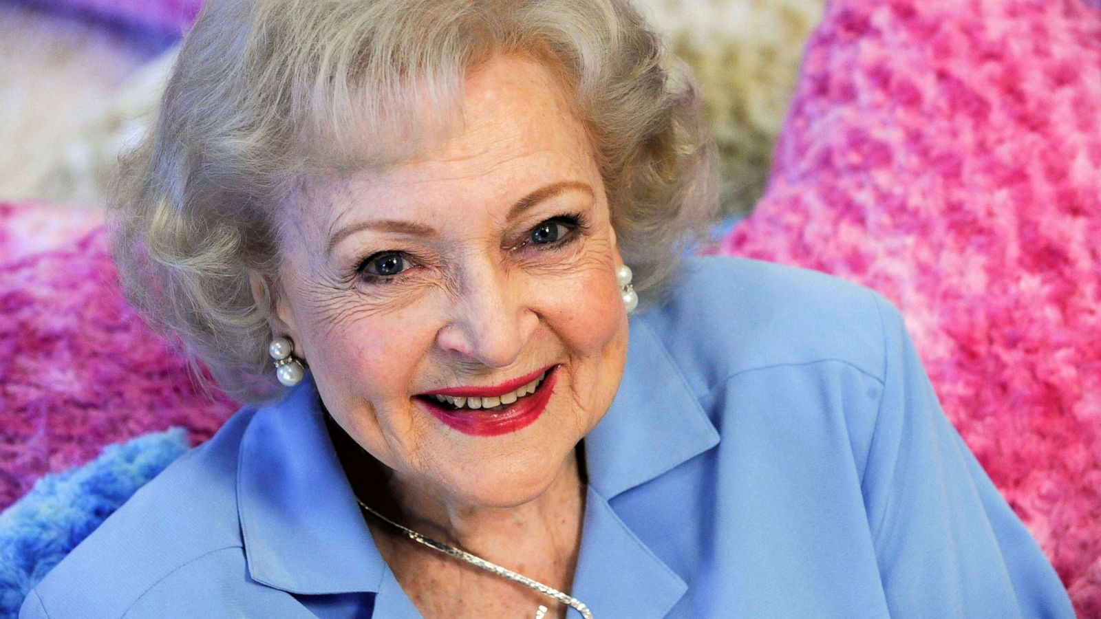 PHOTO: Actress Betty White poses for a portrait in Los Angeles, May 26, 2010.