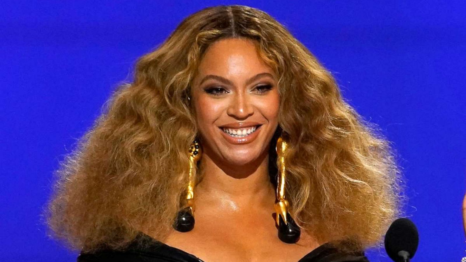 PHOTO: Beyonce appears at the 63rd annual Grammy Awards in Los Angeles, March 14, 2021.