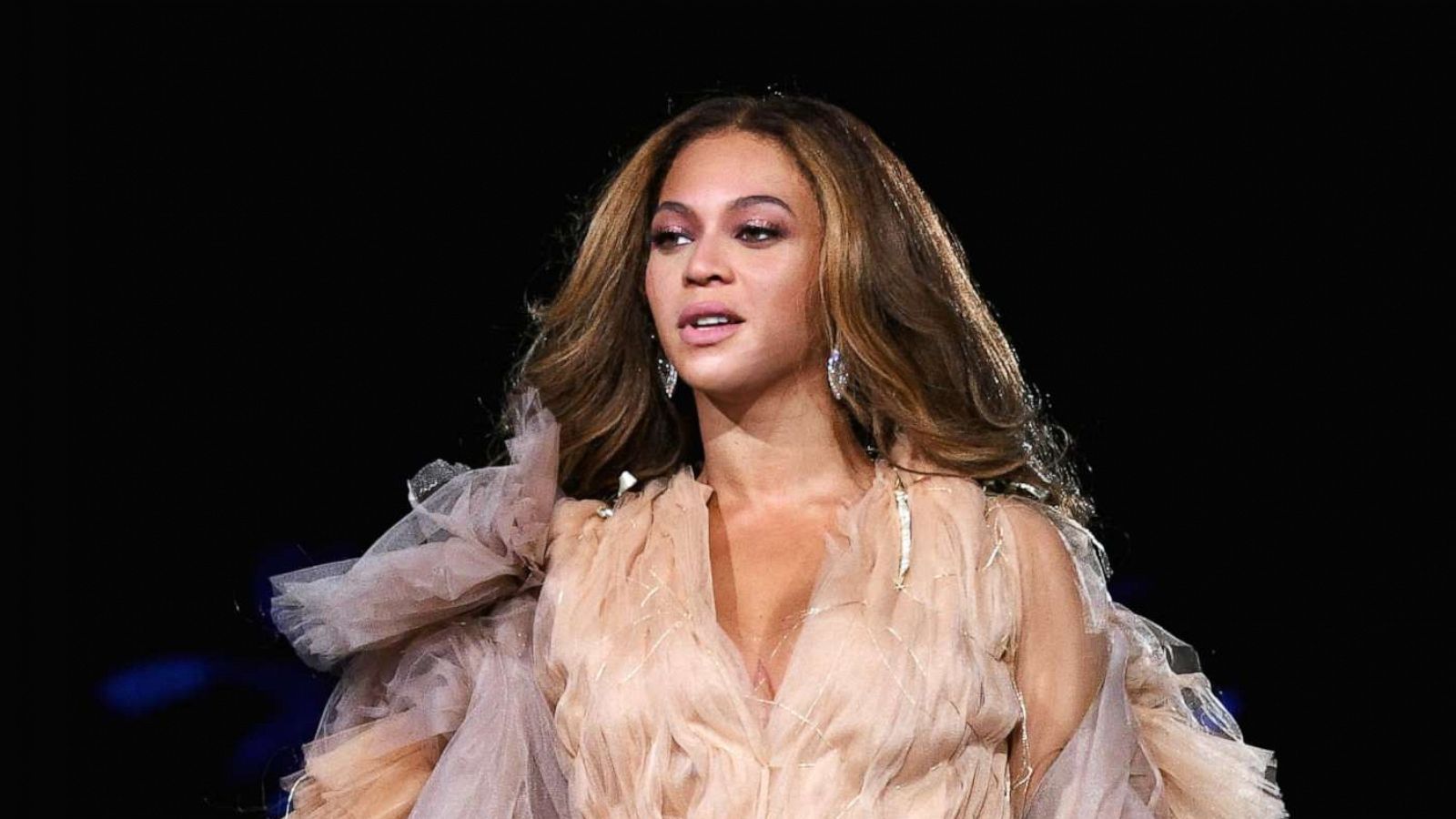 PHOTO: Beyonce performs at Rose Bowl Stadium on Sept. 22, 2018, in Pasadena, Calif.