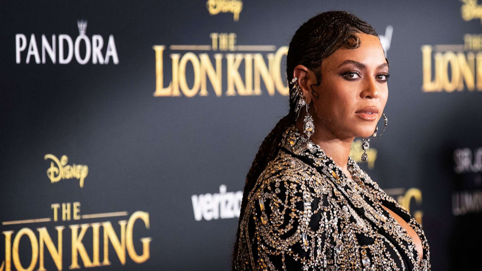 PHOTO: Beyonce poses for photographers on the red carpet prior to the world premiere of "The Lion King" at the Dolby Theater in Hollywood, Calif., July 9, 2019.