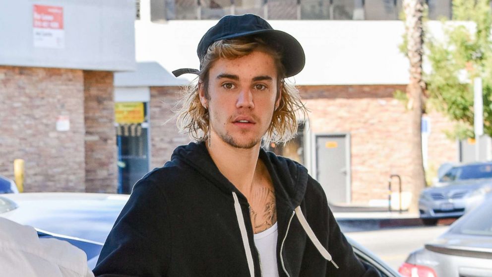 Justin Bieber posts bizarre picture of himself in 'Channel' balaclava