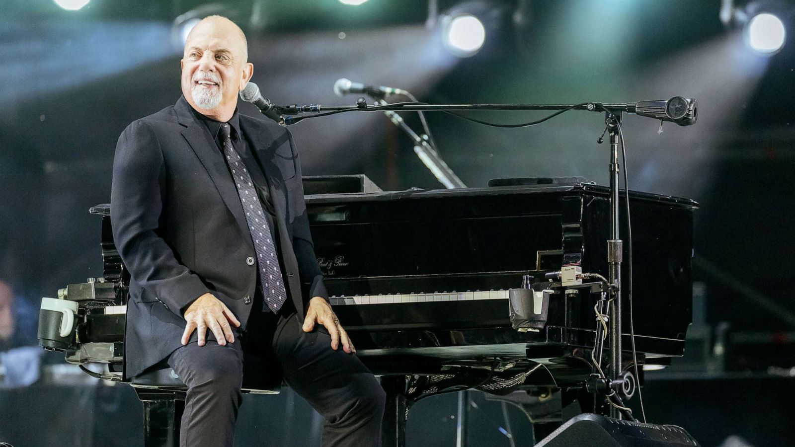 PHOTO: Billy Joel performs for one night only in Australia at the Melbourne Cricket Ground (MCG), Dec. 10, 2022 in Melbourne, Australia.