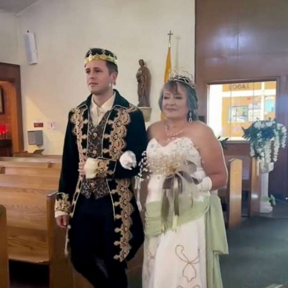 VIDEO: Woman throws Disney-themed quinceanera to celebrate her 60th birthday 