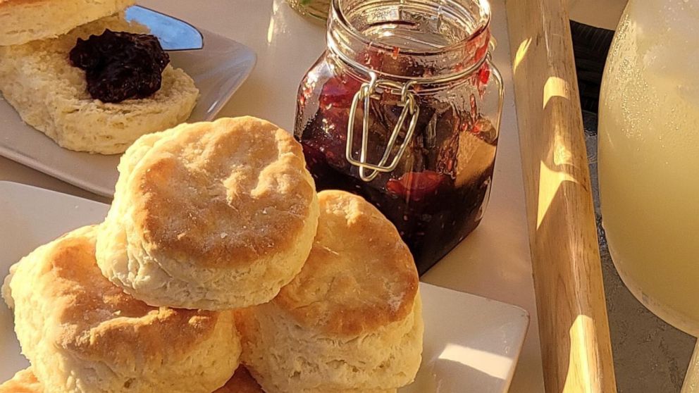 PHOTO: A plate of biscuits and jam.