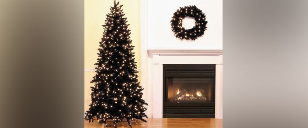 Black Christmas Trees Are A Hot Holiday Decorating Trend Really Photo Searches For Black Christmas Trees Are Up 70 Percent Over Last Year On Wayfair