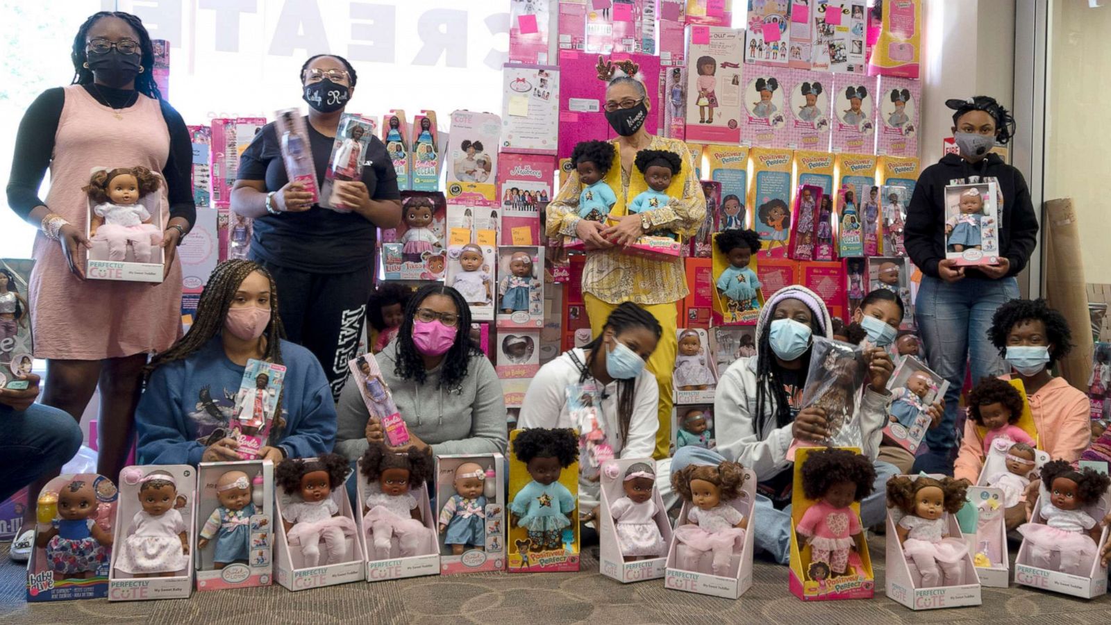 PHOTO: Students at Mary Baldwin University in Staunton, Va., donated hundreds of Black dolls to girls for Christmas.