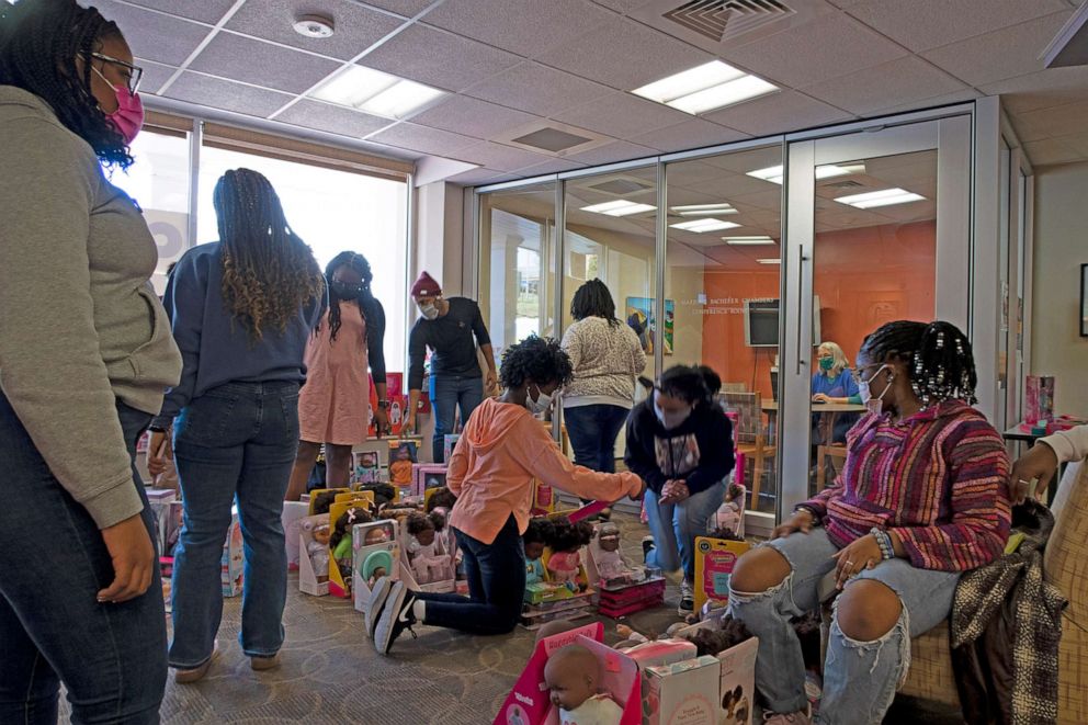 PHOTO: Students at Mary Baldwin University in Staunton, Va., donated hundreds of Black dolls to girls for Christmas.