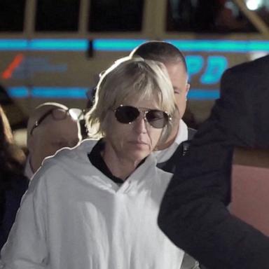 PHOTO: SSelma Blair leaves Queens Criminal Court following her arraignment after she was arrested on a Delta Air Lines flight from Los Angeles to New York, in New York, Oct. 12, 2026, in this still image taken from video. 