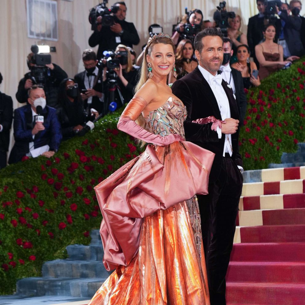 Blake Lively says she tries to make her daughters 'proud' with ...