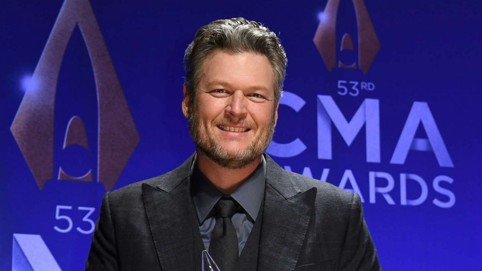 PHOTO: Blake Shelton is seen at the 53rd Annual CMA awards.