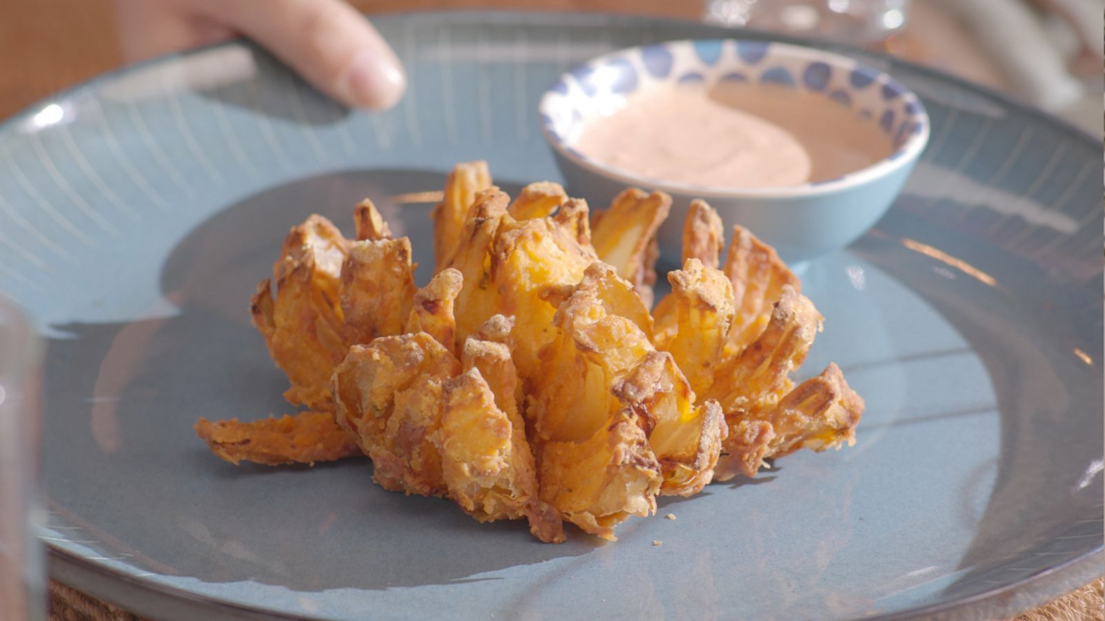 Great American Steakhouse Blooming Onion Maker As Seen On TV w/ Box Recipes