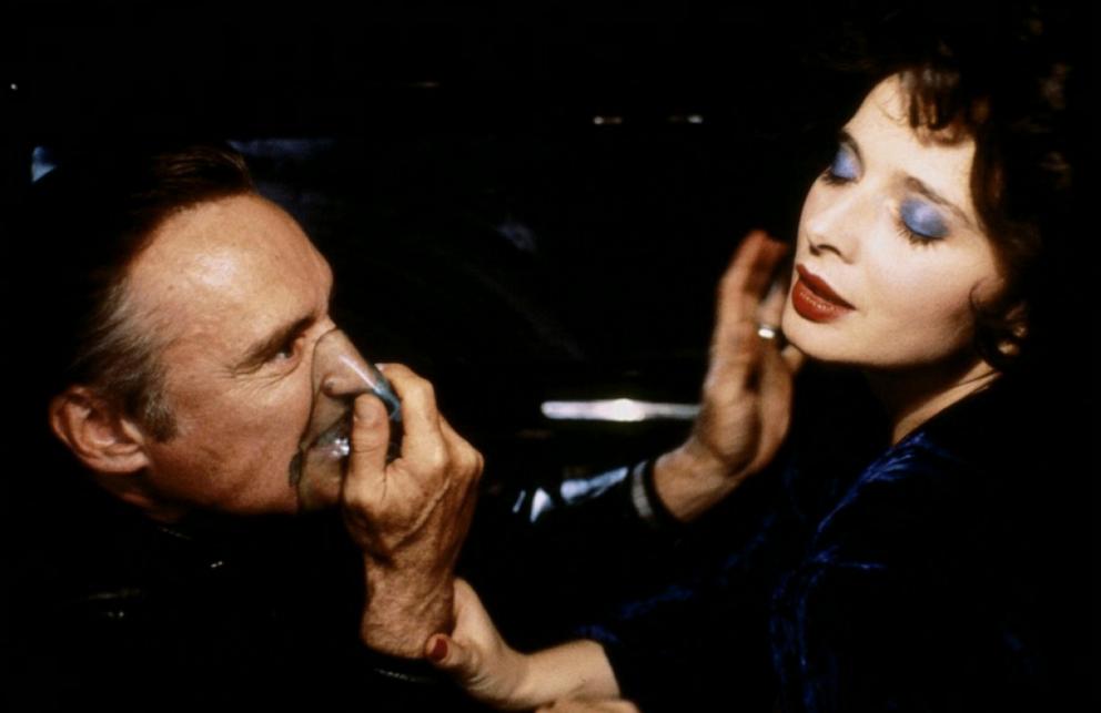 PHOTO: American actor Dennis Hopper and Italian actress Isabellla Rossellini on the set of Blue Velvet, written and directed by David Lynch.