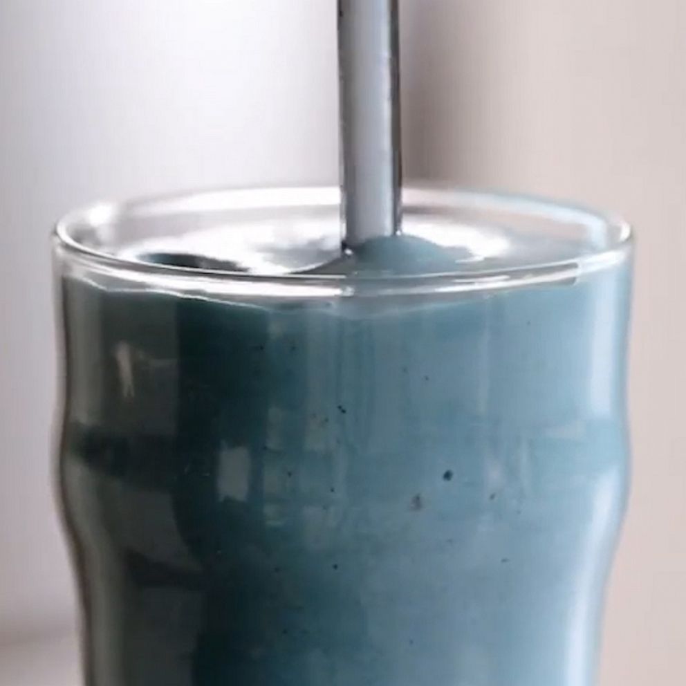 VIDEO: Make this $17 blue smoothie at home for just $5