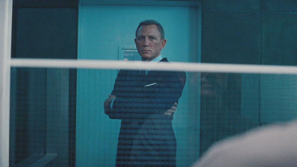 PHOTO: VIDEO: Stars of new James Bond film react to trailer