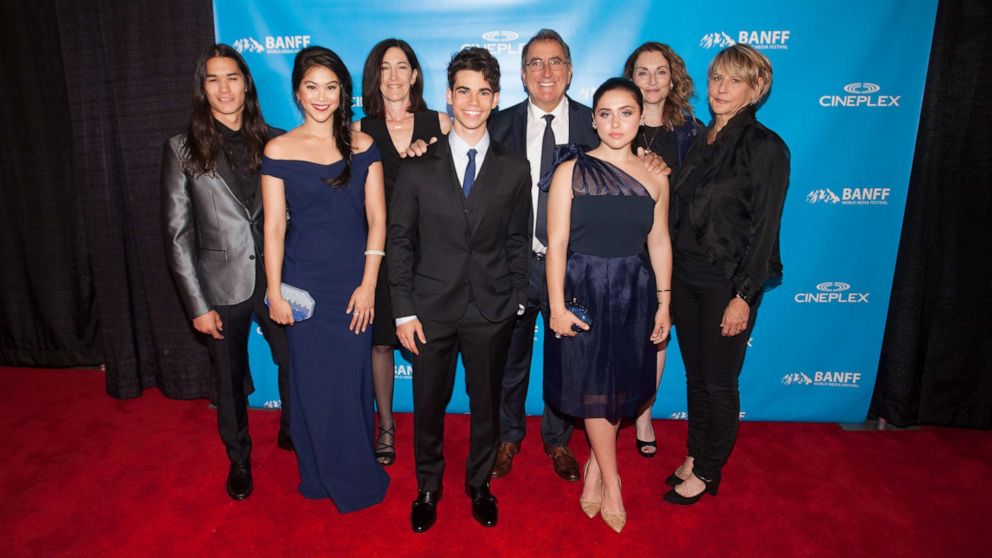 how-the-descendants-3-cast-became-an-extended-family-good-morning