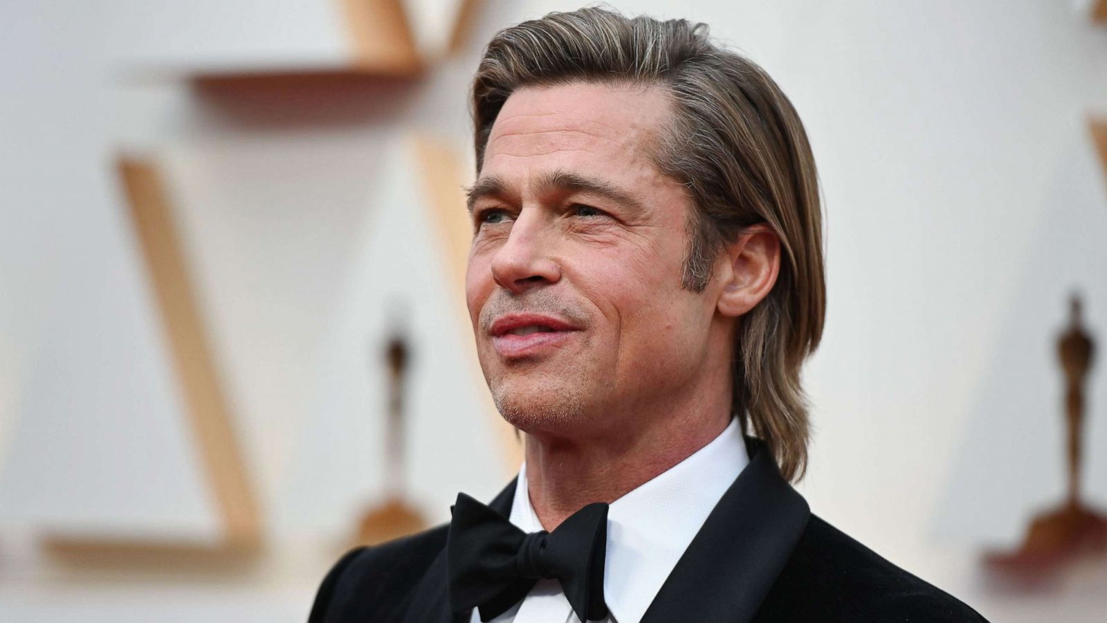 PHOTO: Brad Pitt arrives at the Oscars in Hollywood, Calif., Feb. 9, 2020.