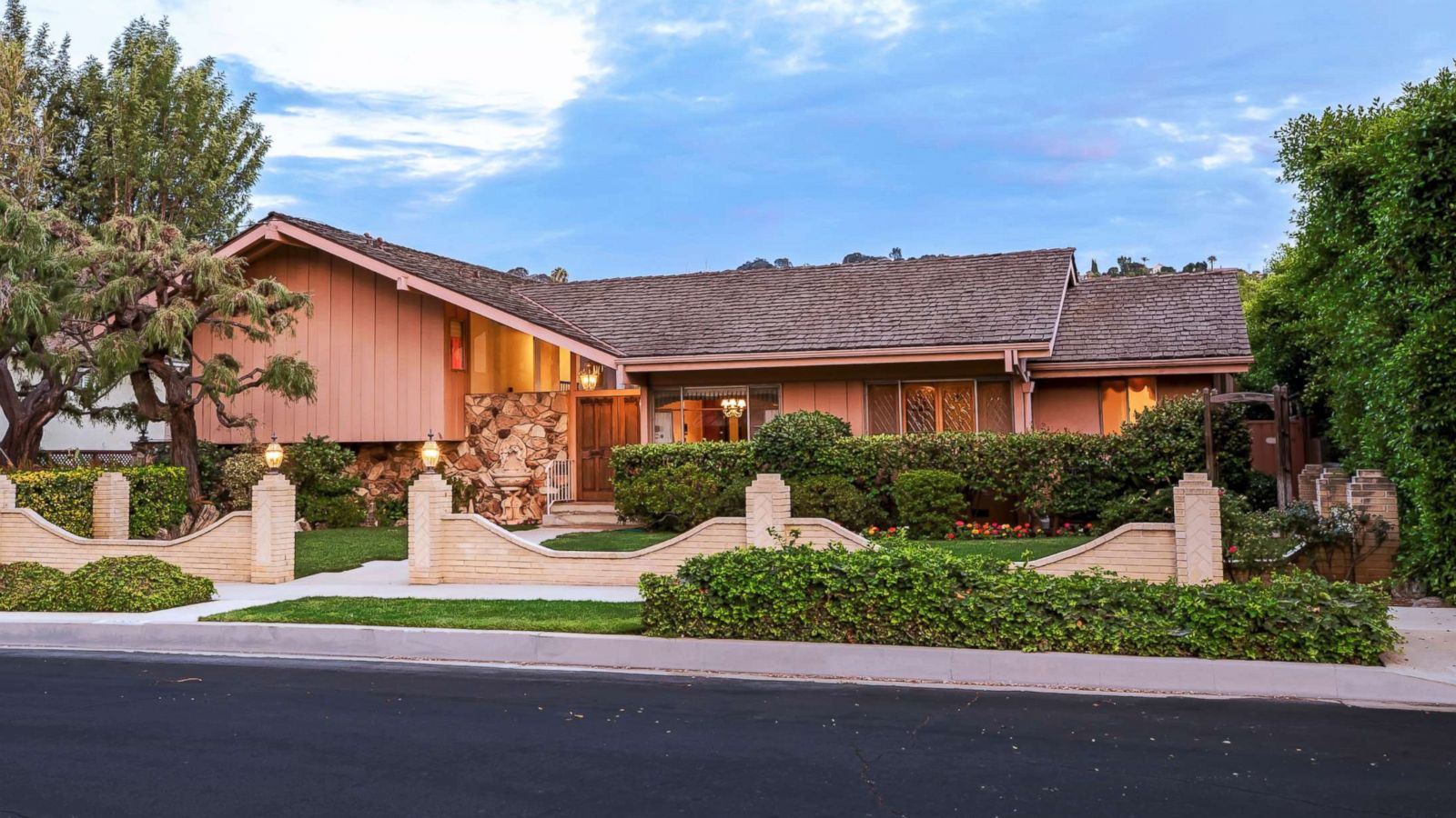 PHOTO: The home featured in the opening and closing scenes of "The Brady Bunch" in Los Angeles.