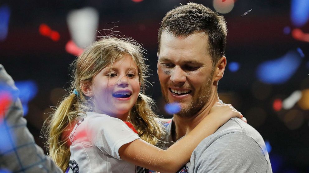 VIDEO: Tom Brady faces backlash for cliff jump with daughter