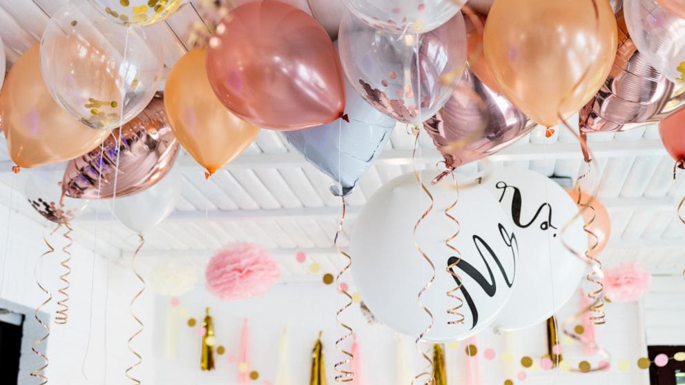 PHOTO: Bridal shower balloons on the ceiling.