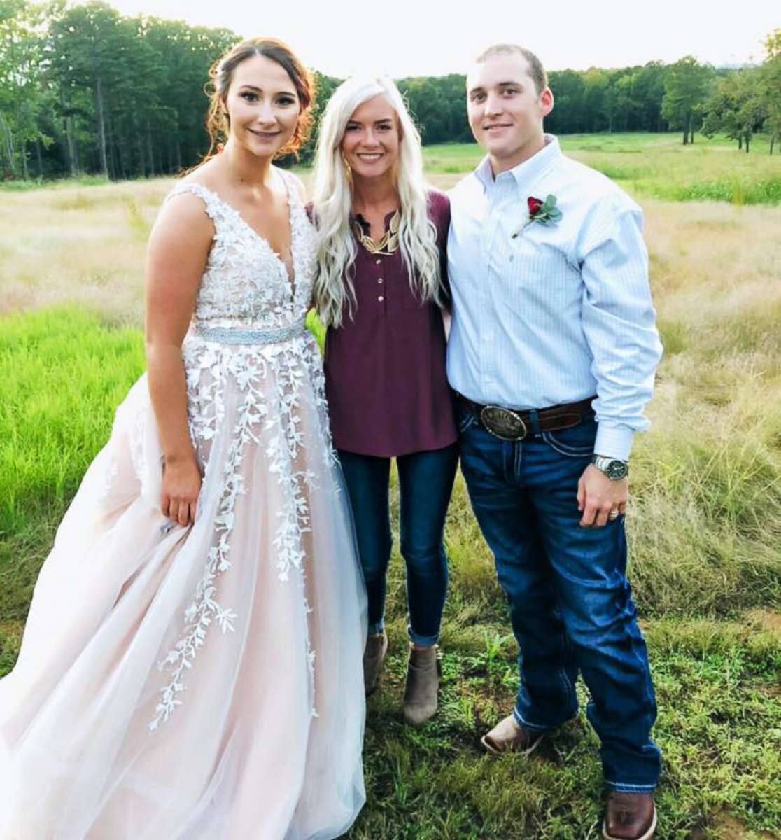 PHOTO: Kolbie Sanders, 24, of Tyler, Texas, donated her non-refundable wedding venue to Halie Hipsher, and Matt Jones of Canton, Texas.