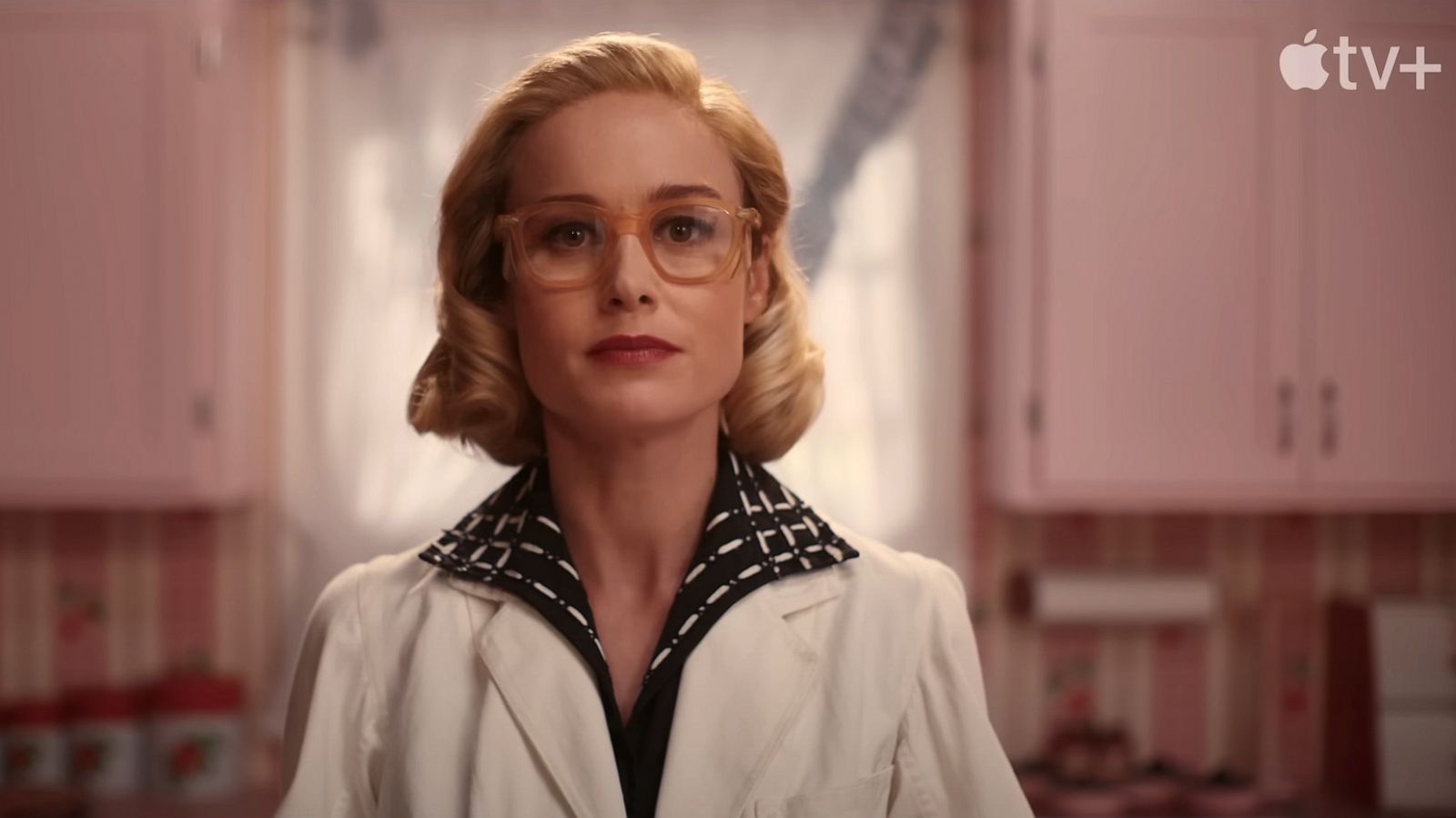 PHOTO: Brie Larson appears in a scene from "Lessons In Chemistry."