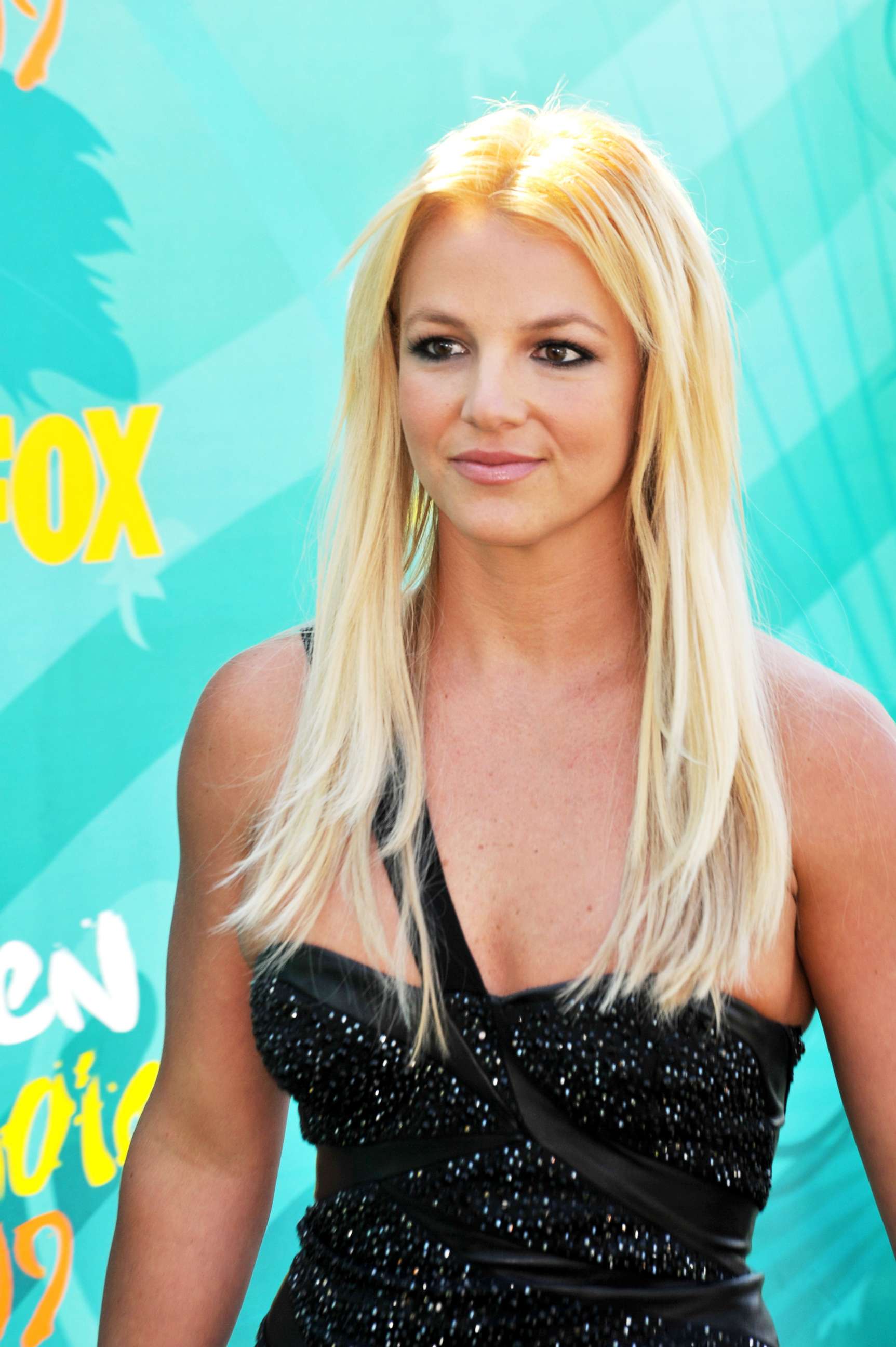 PHOTO: Britney Spears attends the Teen Choice Awards in Los Angeles, Aug. 9, 2009.