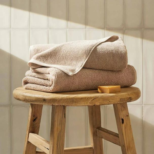 PHOTO: brooklinen Organic Ribbed Bath Towel Bundle