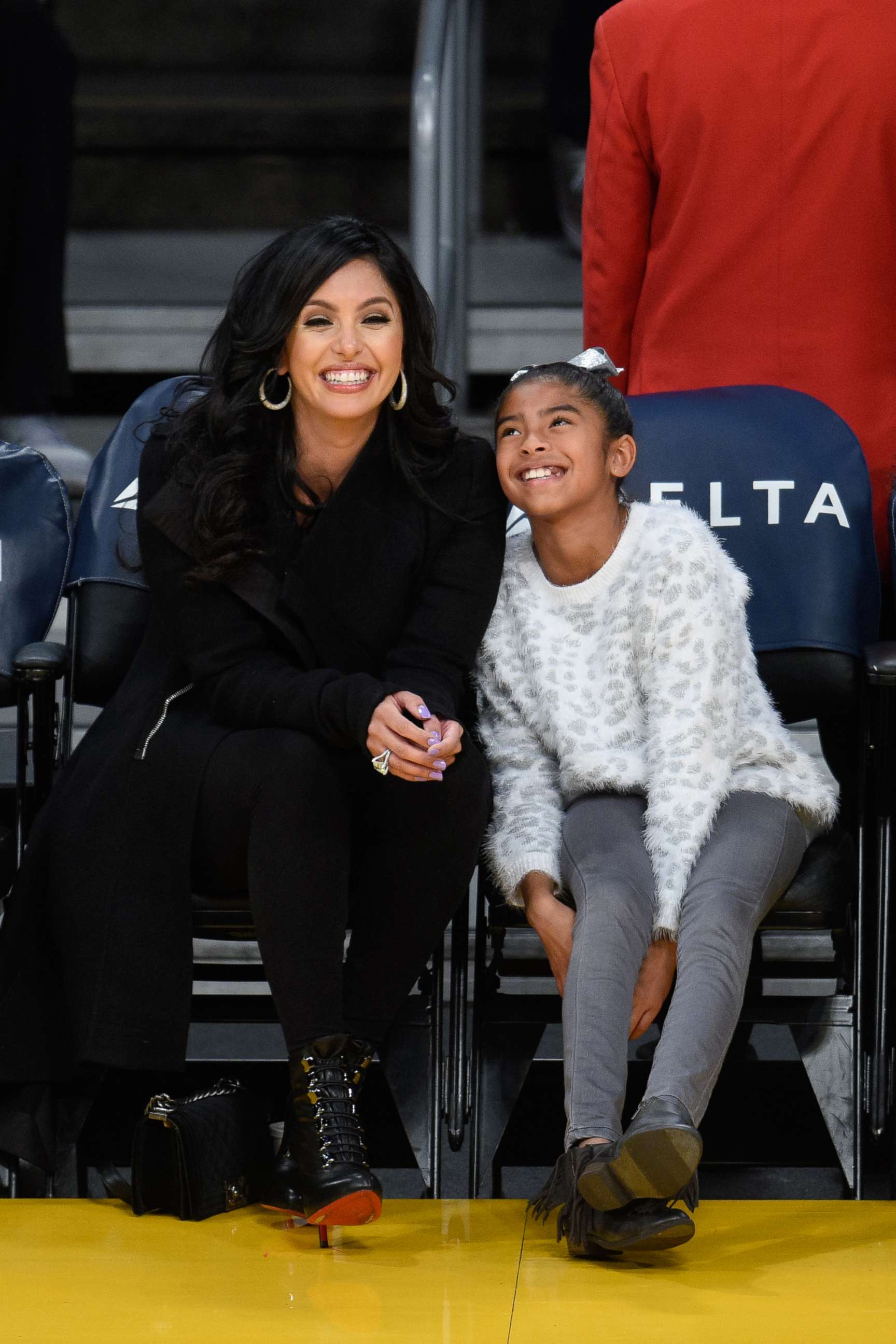 PHOTO: In this Nov. 29, 2015 file photo Vanessa Bryant and Gianna Maria-Onore Bryant attend a basketball game at Staples Center in Los Angeles.